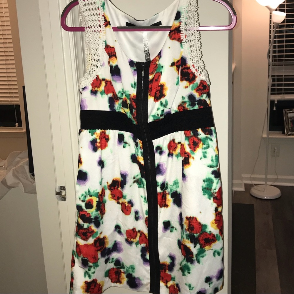 Flower print dress with lace cap sleeves